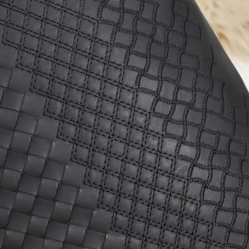 b0tt*ga Ven*ta bags 2411ya0052