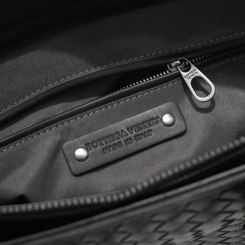 b0tt*ga Ven*ta bags 2411ya0052