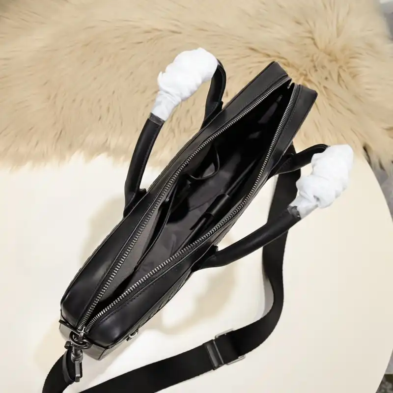 b0tt*ga Ven*ta bags 2411ya0054