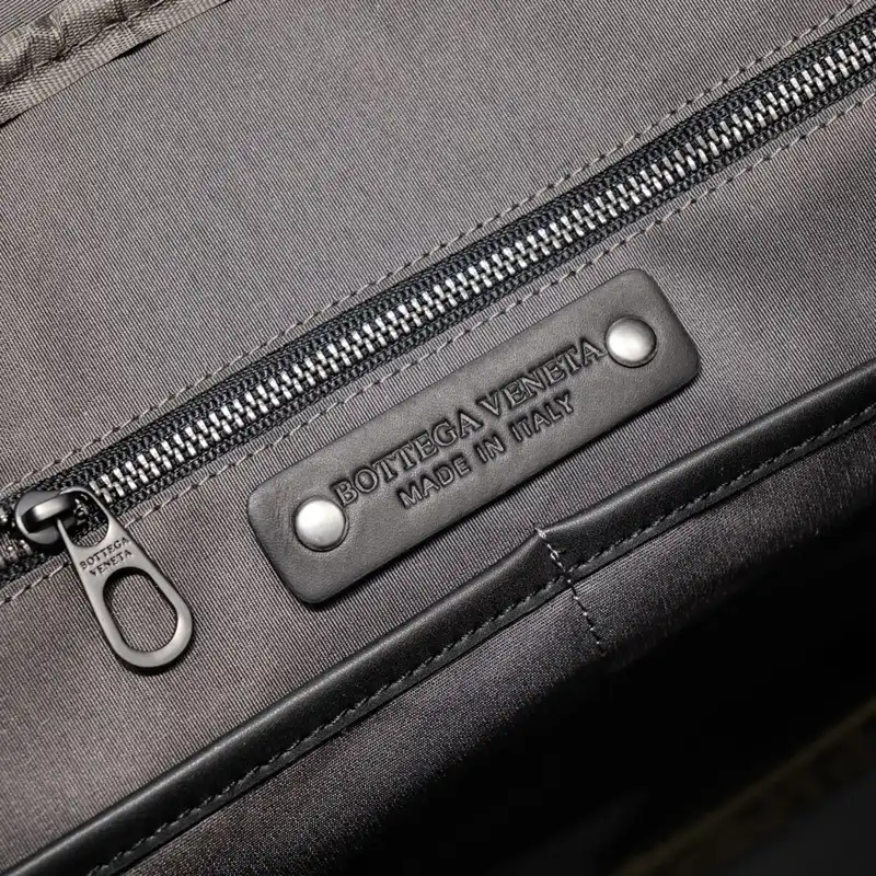 b0tt*ga Ven*ta bags 2411ya0057