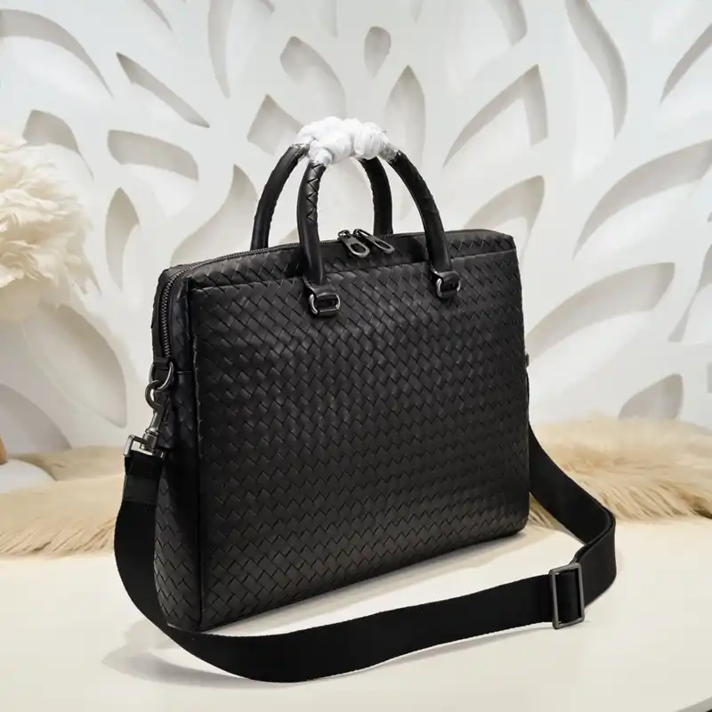 b0tt*ga Ven*ta bags 2411ya0059