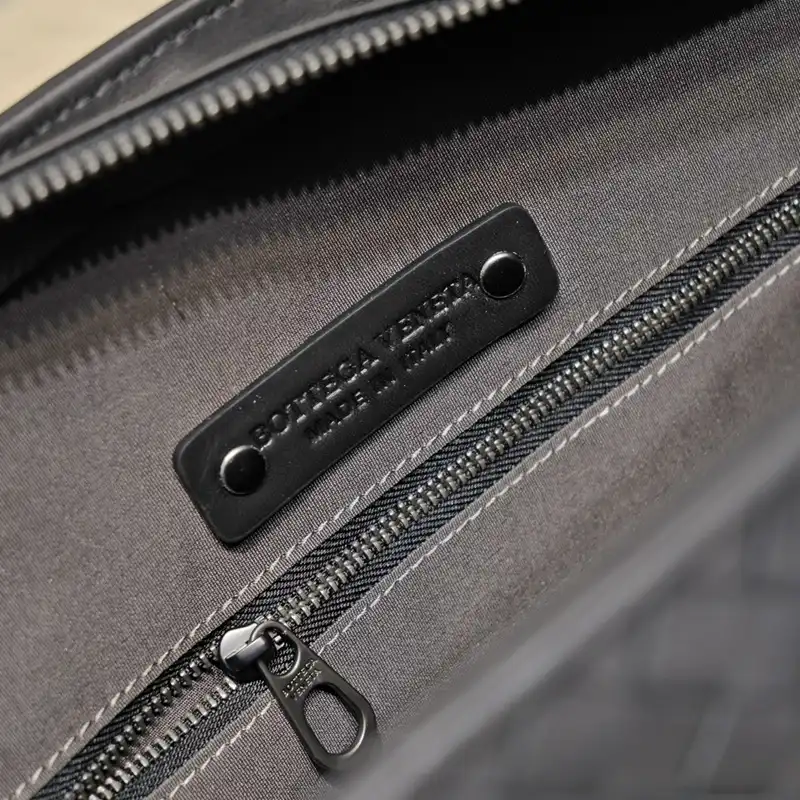 b0tt*ga Ven*ta bags 2411ya0060