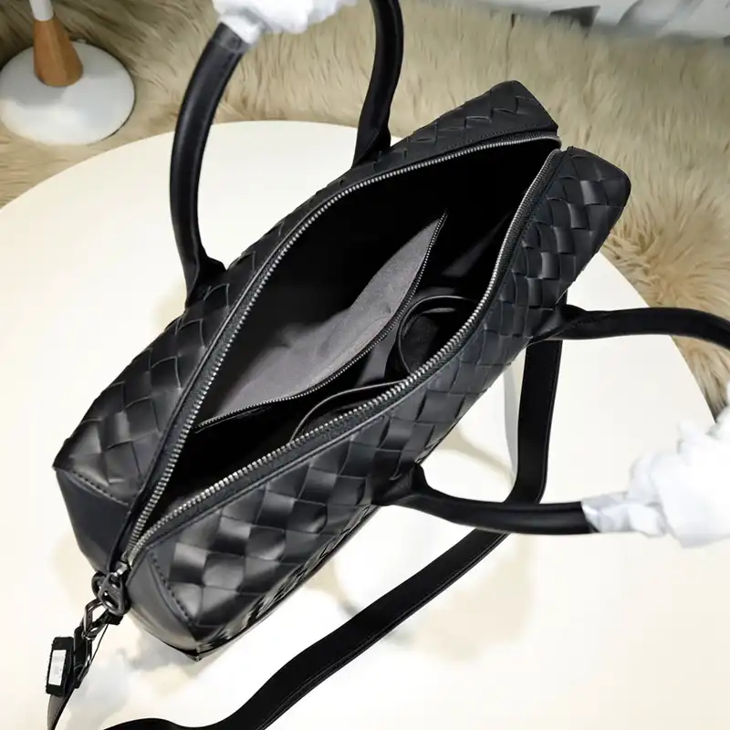 b0tt*ga Ven*ta bags 2411ya0062