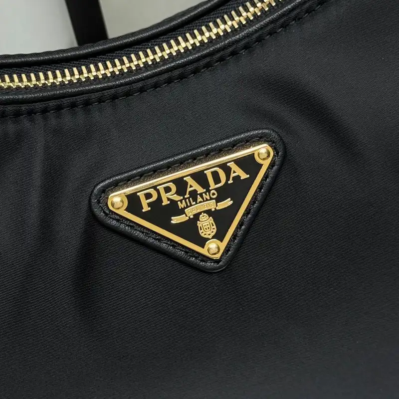 Pra*a bags 2411ya0108