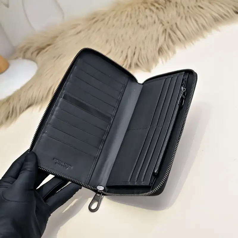 b0tt*ga Ven*ta bags 2411ya0129