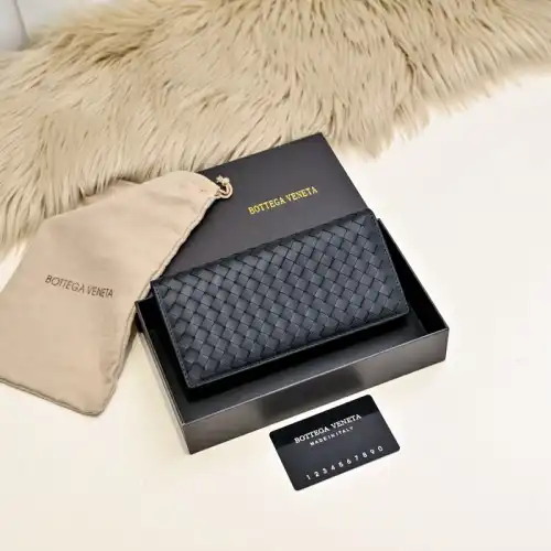 b0tt*ga Ven*ta bags 2411ya0131