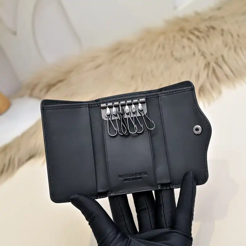 b0tt*ga Ven*ta bags 2411ya0135