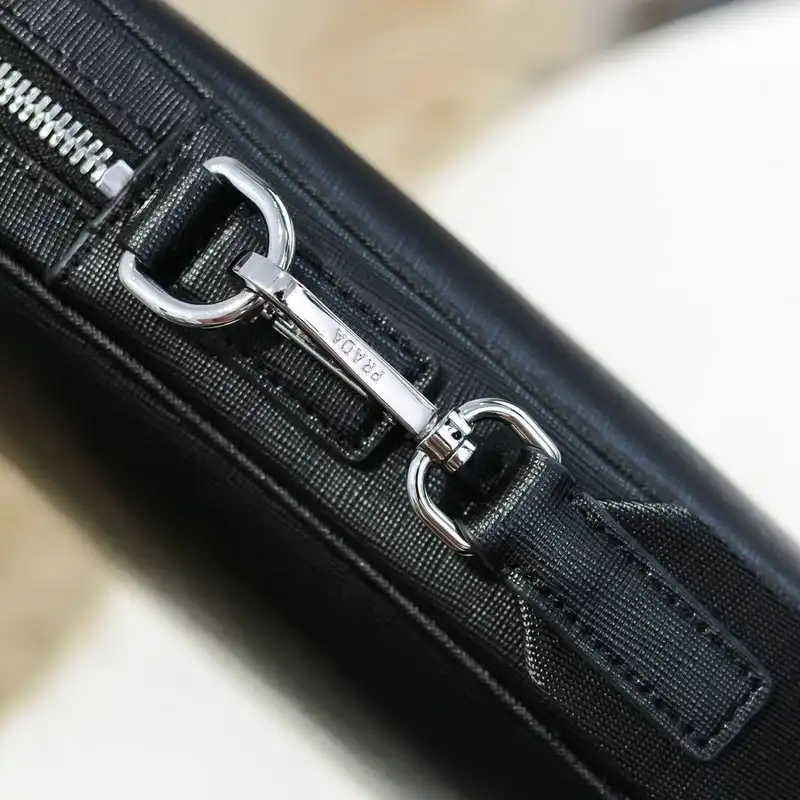 Pra*a bags 2012sh0074