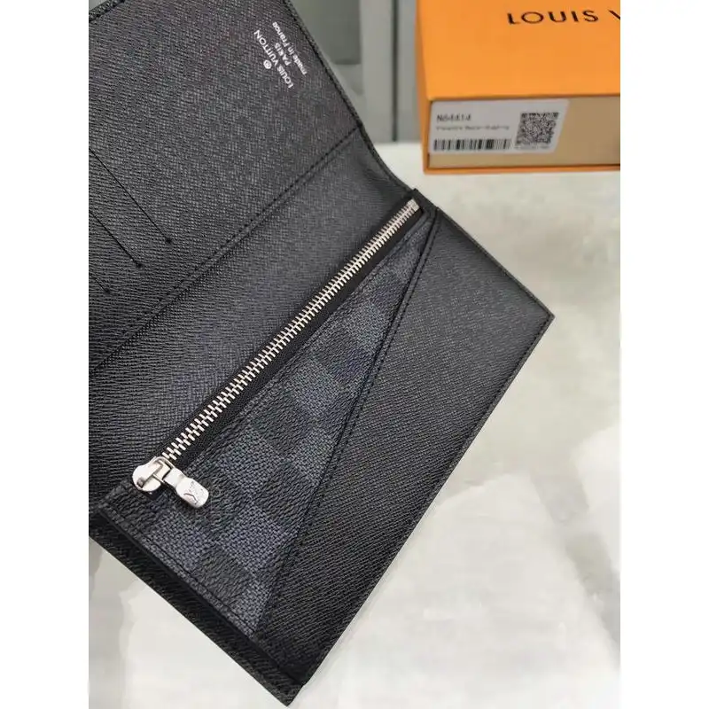 LV Bags 19T1L0532