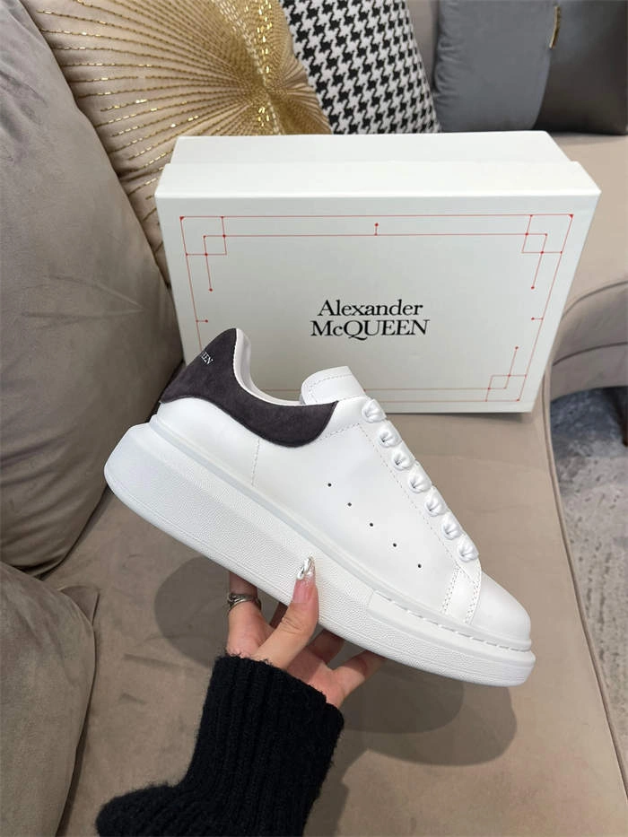 a1exa*der Mcqv*en oversized lightweight 2573