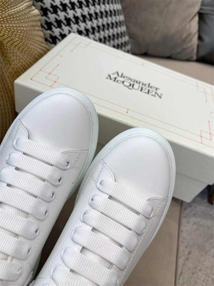 a1exa*der Mcqv*en oversized unisex 2587