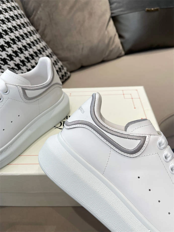 a1exa*der Mcqv*en oversized unisex 2587