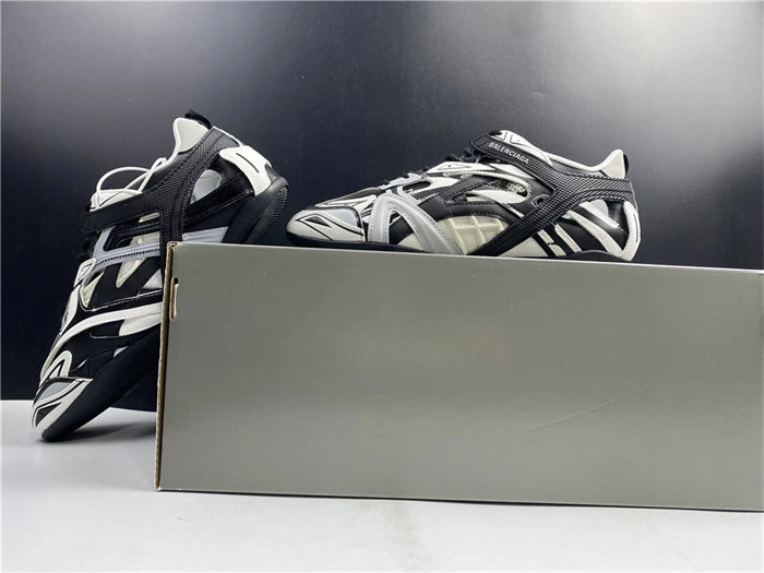 BLCG DRIVE SNEAKER 624343 W2FD1 Chic 4528