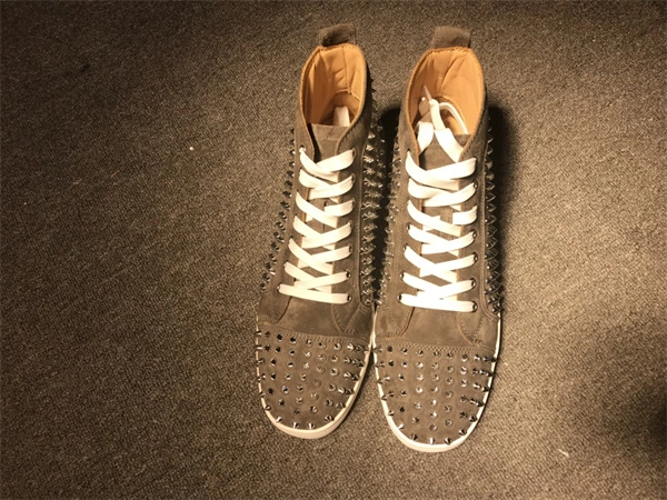 trendsetting Chr1st1an louboutin 2700