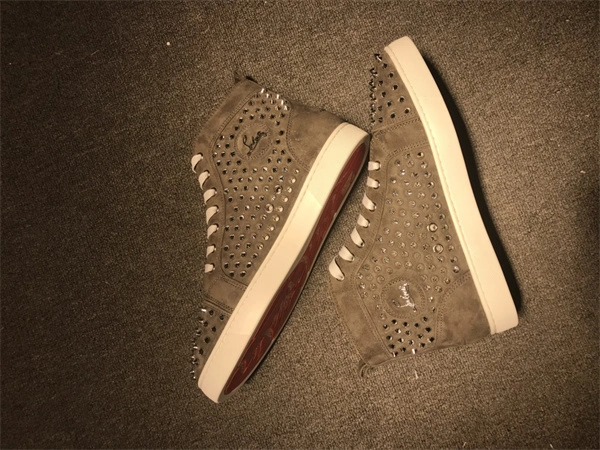 trendsetting Chr1st1an louboutin 2700