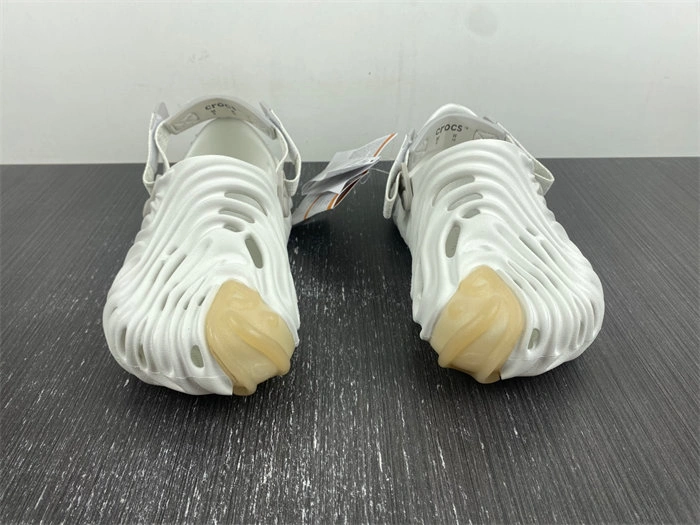 Cr0c5 pollex clog by salehe bembury stratus 207393-1cn youthful 5602