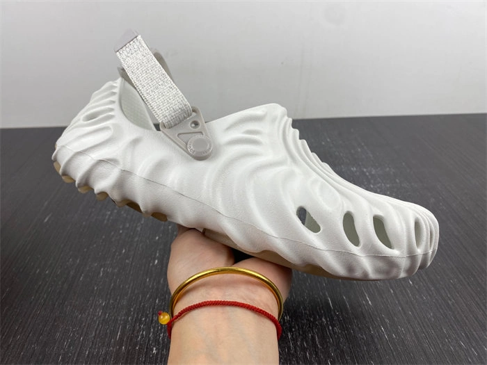 Cr0c5 pollex clog by salehe bembury stratus 207393-1cn youthful 5602