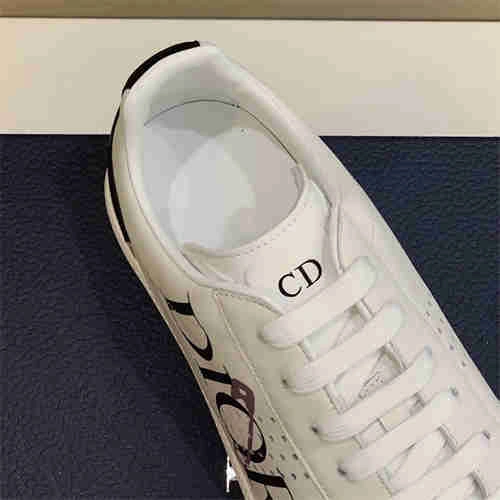 Contemporary DR Sneaker 1139