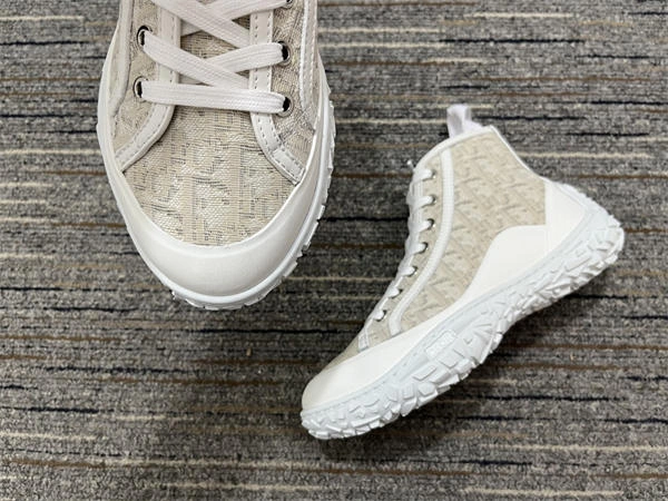 D10r b minimalist 1365