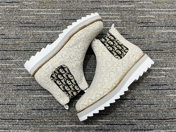 D10r boot compact 1347