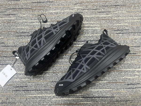 D10r sneaker zipup 1269