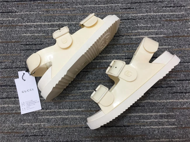 G*u*i sandals zerobulk 357