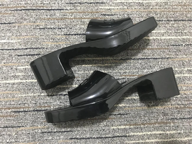 G*u*i side women upgraded 483