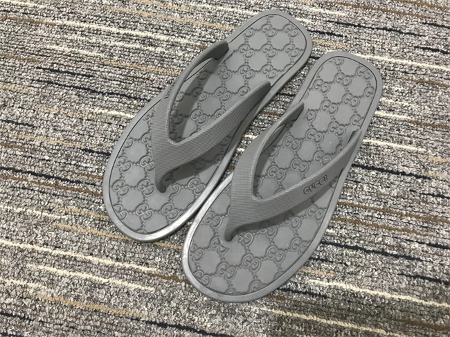 casual G*u*i slide 427