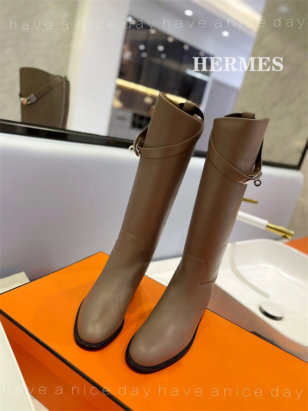 Comfortable H Boot 2422