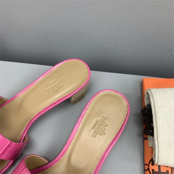 H Slipper Unisex 2365