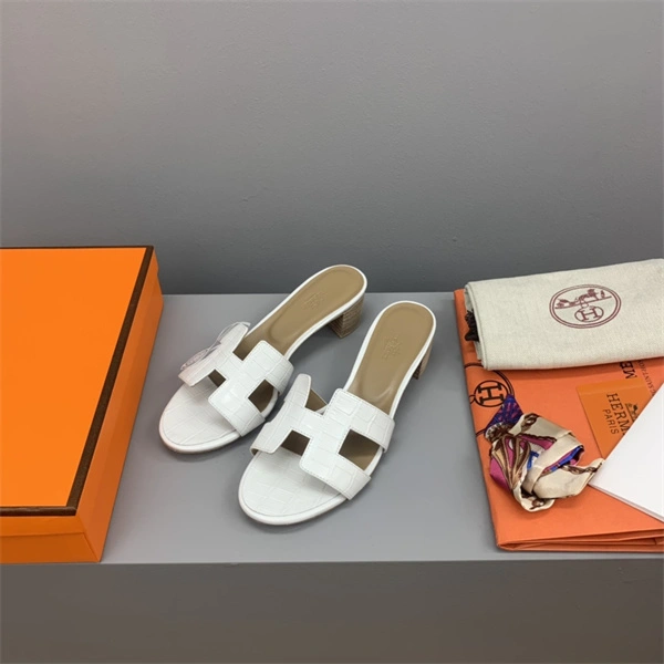 Timeless H Slipper 2385