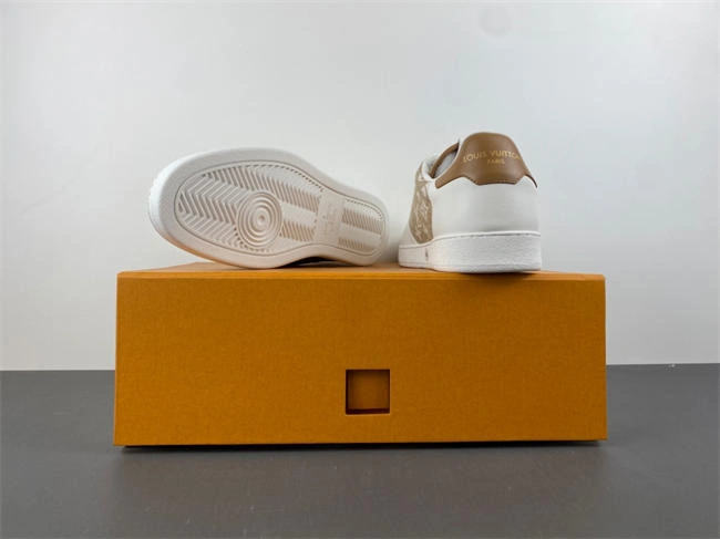 travelready l0vis Vvtt0n trainer 1648