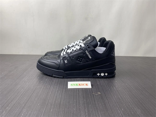 compact l0vis Vvtt0n 1647