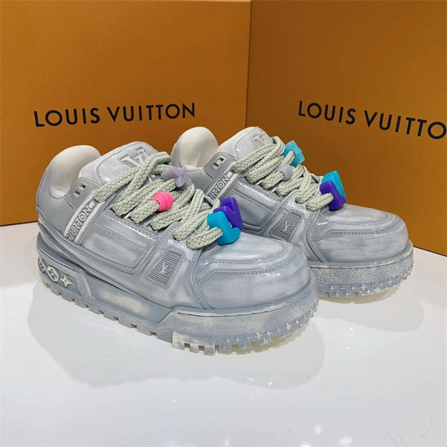 Durable Lv Trainer Sneaker 2062