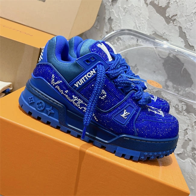 Lightweight Lv Trainer Sneaker 2076