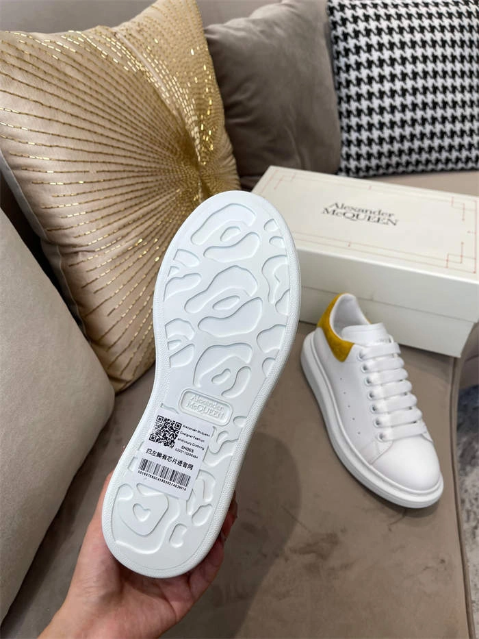 mc queen S*pportive 2533