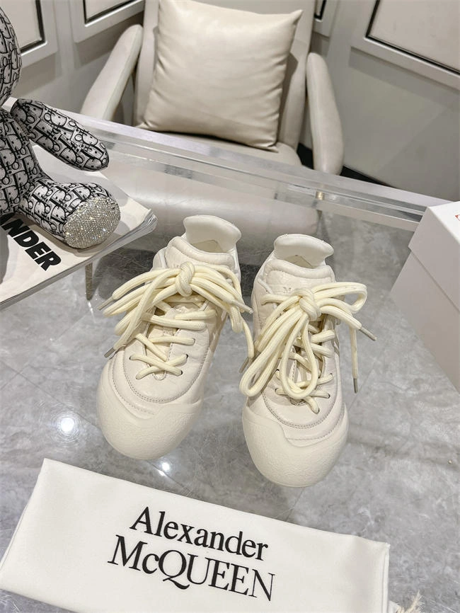 Mcqv*en sneaker flexible 2483