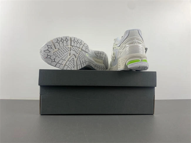 New Balance White light green U1906AE Cozy 5823