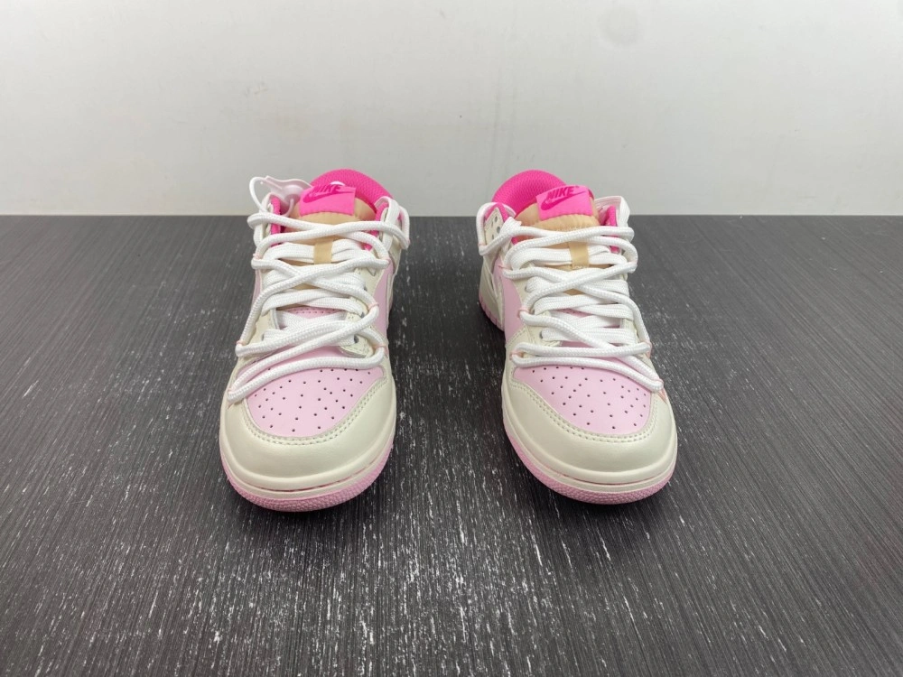 Stylish Nike Dunk Low DH9765- 4577