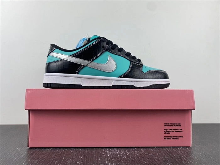 nike sb dunk low di*m*nd S*pply co. aqua blue 304292- S*pportive 4650
