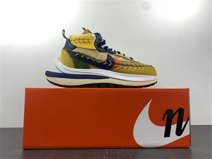 Nike Vaporwaffle sacai Jean Paul Gaultier Sesame Blue Contemporary 5225