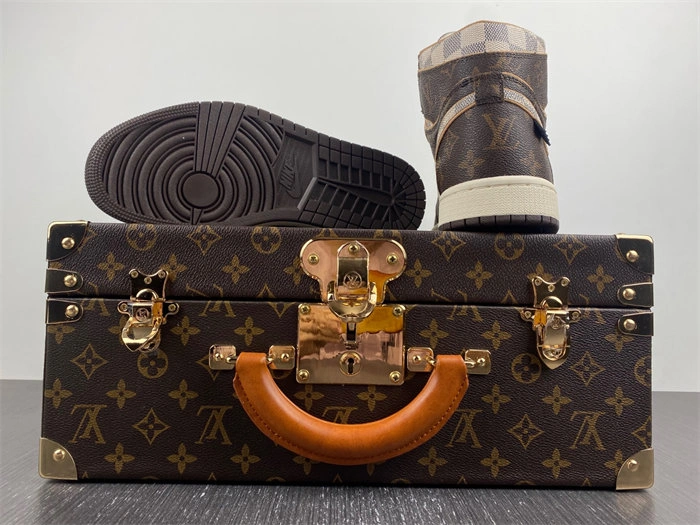 OFF-WHITE x Air Jordan 1 LV. Durable 3576