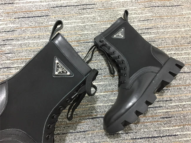 modernlook Pra*a boot 567