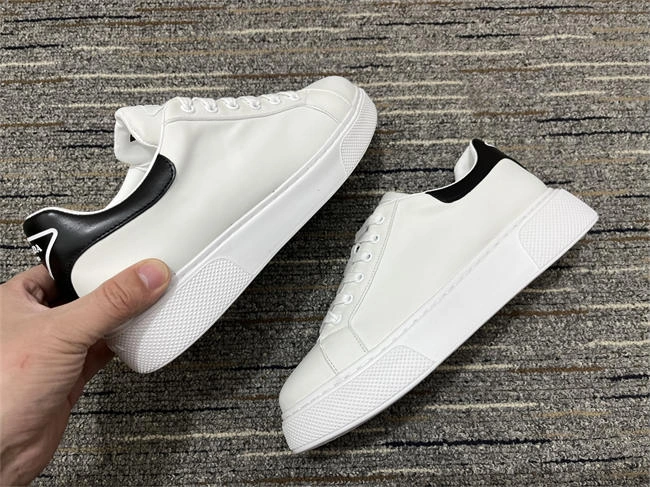 easymatch Pra*a leather sneaker 3318