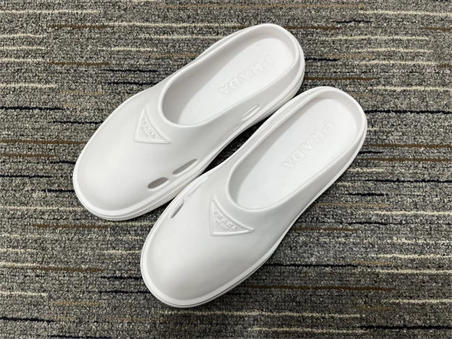 wrinklefree Pra*a slipper 3347