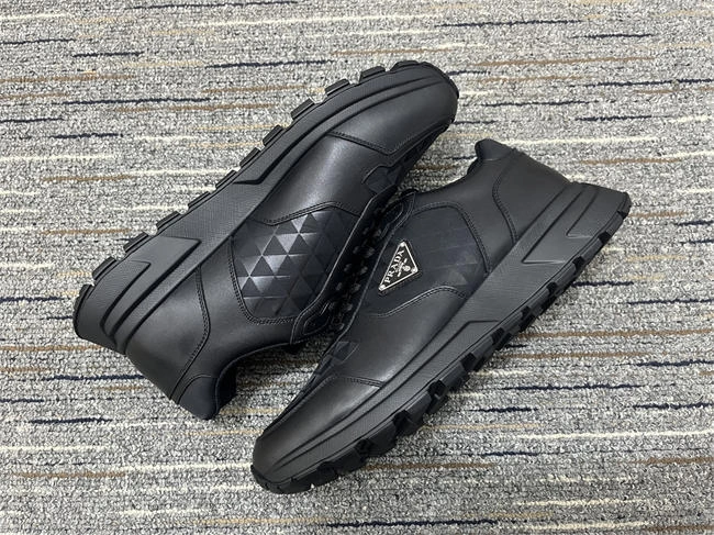 Pra*a sneaker dailywear 3357