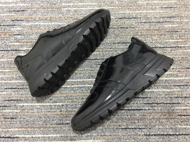 breathable Pra*a sneaker 3363