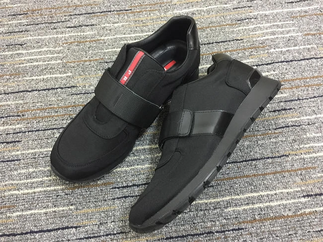 stretchable Pra*a sneaker 3368