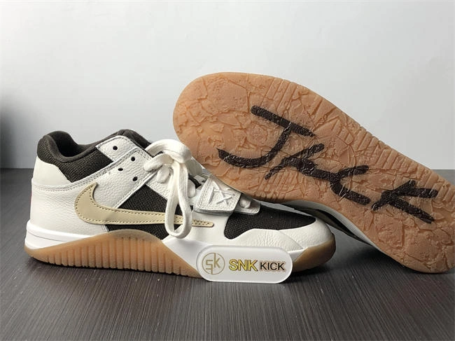 Travis Scott x Jordan Cut The Check   P Breathable 3578