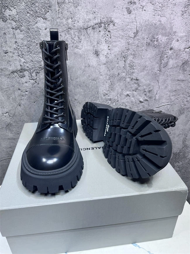 Lightweight blcg boot 4249